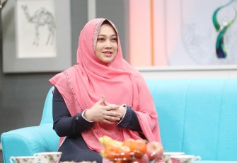 Alya dalam acara Nikmatnya Sedekah di MNC TV