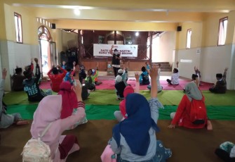 Keseruan Bersama Santri Suku Tengger Bromo