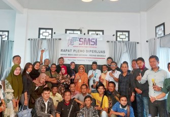 Anggota SMSI Provinsi Bengkulu saat foto bersama