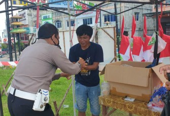 Sat Lantas Polres Bintan Buka Dapur Umum Bagikan Makanan secara Gratis Kepada Masyarakat