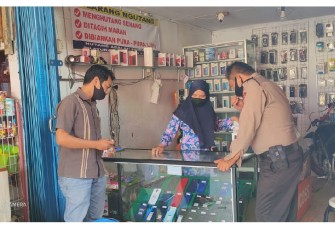 Ka SPKT Regu II Polres Rejang Lebong AIPTU Panca Erliansyah DS Bersama Anggota Piket Reskrim Melaksanakan Cek Tempat Kejadian Perkara