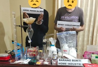 Tersangka dan Barang Bukti saat diamankan