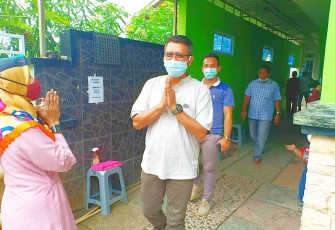 Apri Sujadi Kunjungi RT 002 Kp Mentigi Laut Tanjung Uban 