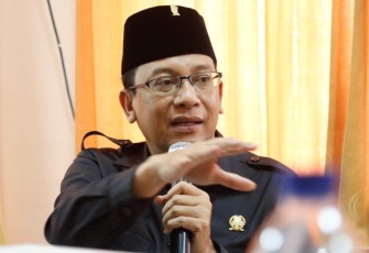 Anggota Komisi B DPRD Jatim Daniel Rohi