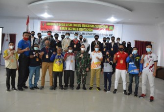 90 Atlet Pra Pon Sultra dan Ketua Osis SMU SMK se Kota Kendari Ikuti Komsos di Korem 134/HO