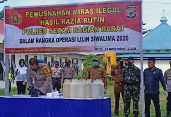  Sebanyak 2200 Liter Miras Hasil Sitaan Polres Seram Bagian Barat Dimusnahkan