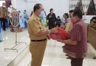 Pjs Wali Kota Bitung Gelar Safari Natal ke Gereja Sekota Bitung