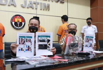 Ditreskrimsus Polda Jatim GelarKkonferensi Pers Tentang Kasus Empat Orang Tersangka Pengunggah Ujaran Kebencian 