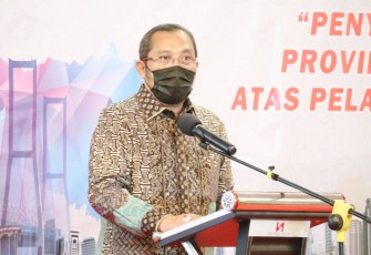 Wakil Ketua DPRD Jatim Sahat Tua Simanjuntak