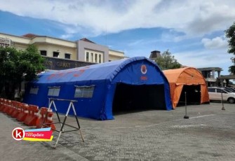 Dua Tenda Darurat di RSUD Mardi Waluyo Kota Blitar (foto : Faisal NR / Klikwarta.com) 