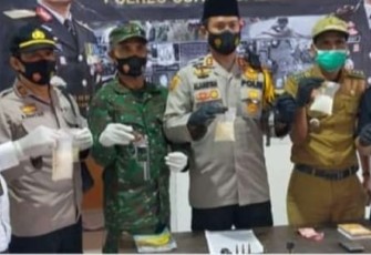 Kapolres OKI AKBP Alamsyah Pelupessy di Dampingi Kasat Narkoba Polres OKI Iptu Agung