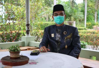 Ketua BMA (Badan Musyawarah  Adat) Provinsi Bengkulu Drs HS Efendi Ms