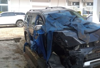 Mobnas Mitsubishi Pajero Sport yang terparkir di belakang gedung Sekretariat DPRD Seluma.