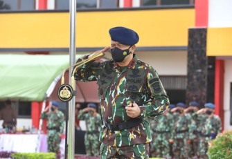 Kapolda Jateng Irjen Pol Ahmad Luthfi S.H., S.S.t., M.K dalam sambutanya saat memimpin upacara yang diselenggarakan di Lapangan Satbrimob Polda Jawa Tengah, Rabu (06/1/2020).