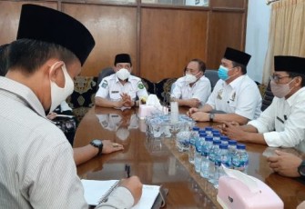 Wakil Wali Kota Bengkulu Dedy Wahyudi Saat Menggelar Pertemuan Bersama Rektor Universitas Dehasen Prof Dr Kamaludin SE MM