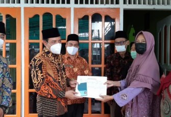 Wakil Walikota Bengkulu Dedy Wahyudi Saat Mendatangi Salah Satu Rumah Duka Yang Berada Di Kelurahan Penurunan