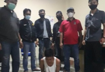 Terduga pelaku saat diamankan
