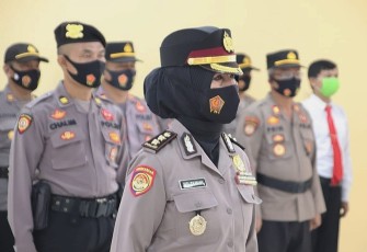 Kapolres Pekalongan AKBP Darno, S.H., S.I.K. Pimpin Upacara Kenaikan Pangkat Pengabdian
