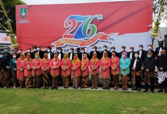 Dandim 0735/Surakarta Letkol Inf Wiyata S Aji SE MDS bersama segenap unsur Muspida Kota Surakarta mengikuti upacara Hari Jadi Kota Surakarta yang ke-276