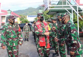 Ketua Tim Pengawas dan Evaluasi Penanggung Jawab Operasi (Wasev-PJO) Progam TNI Manunggal Membangun Desa (TMMD) Mayor Jenderal TNI Hendrasto Joko Saksono beserta rombongan melakukan peninjauan ke lokasi TMMD Reg ke-110 Kodim 0728/Wonogiri di Dusun Gemawang, Desa Brenggolo, Kecamatan Jatiroto, Rabu (17/3/2021).