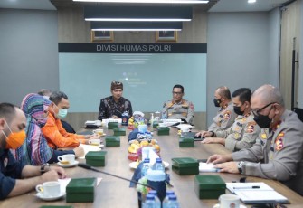 Komisi Penyiaran Indonesia (KPI) melakukan audiensi dengan Kapolri Jenderal Listyo Sigit Prabowo yang diwakili oleh Kadiv Humas Polri Irjen Argo Yuwono