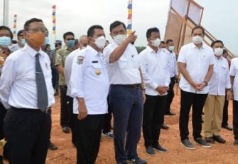 Gubernur Ansar Ahmad dan Menko Maritim Tinjau Kesiapan Pembangunan Jembatan BABIN