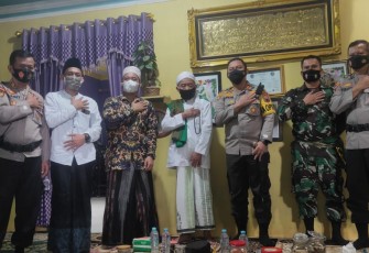 Kapolres Kendal AKBP Rapael Sandhy Cahya Priambodo, S.I.K. hadiri Akhirrusanah di Ponpes Ponpes Darul Muttaqin  Dusun Kalenggangan Desa Tlogopayung Kecamatan Plantungan Kabupaten Kendal pada hari Senin, 05/4/2021.