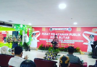 Walikota Santoso Saat Beri Sambutan Pengarahan Launching Pelayanan Publik Kota Blitar (foto : Faisal NR / Klikwarta.com) 