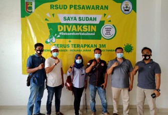 FPII Pesawaran di Suntik Vaksin di RSUD Pesawaran