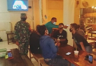 Kodim 1206/Putussibau Bersama Satgas Covid19 Terus Lakukan Patroli di Malam Hari