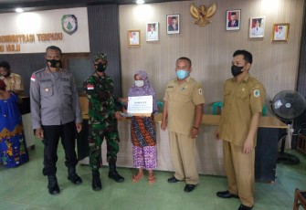 PJ Danramil Koramil 1206-02/Semitau Monitoring Pembagian Bantuan Langsung Tunai Dana Desa 