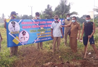 Pembangunan Drainase Padat karya Tunai Desa Negri Campang Jaya Berjalan Tepat Waktu