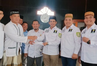  HIPMI Gelar Aksi Berbagi Berkah kepada 100 Yatim Piatu Kaum Duafa dan Tempat Ibadah
