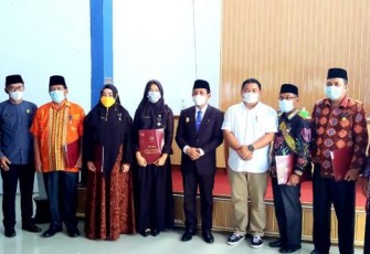 Penyerahan Penghargaan Satyalencana Karya Satya