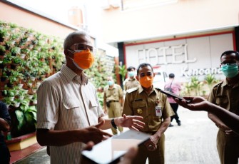 Gubernur tinjau tempat isolasi terpusat di Pati