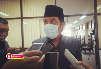 Ketua DPRD Kabupaten Blitar Suwito Saren Satoto (foto : Faisal NR / Klikwarta.com Blitar) 