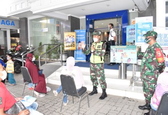 Tak Kenal Lelah Sosialisasi Prokes Jajaran Kodim 0818