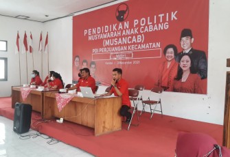 Kapolsek Patebon laksanakan pengamanan Musyawarah anak cabang DPC PDIP Jl. Sukarno Hatta No.77 Kendal Sabtu 20/11/2021