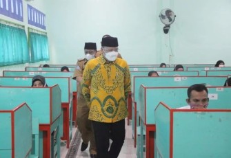 Gubernur Bengkulu Rohidin Mersyah Meninjau Pelaksanaan Seleksi Pegawai Pemerintah Dengan Perjanjian Kerja