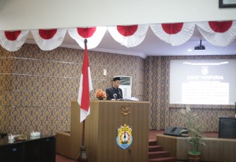 Wakil Bupati Kendal berikan sambutan saat rapat paripurna DPRD Kendal