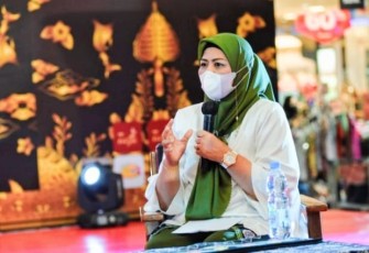 Dewi Ansar : Batik Kepri Untuk Dorong Pemulihan Ekonomi