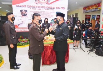 Polda Kepri Gelar HUT Bhayangkara ke-75
