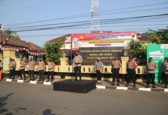 Kapolres Pekalongan Kota, Pimpin Apel Gelar Pasukan Operasi Patuh Candi 2021