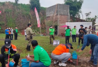 Polsek Kaliwungu Dukung Giat Penanaman Pohon di Bekas Galian C Desa Nolokerto