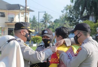 Polres Bengkulu Selatan Gelar Upacara Penyambutan Relawan Vaksinator