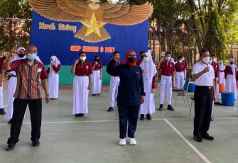 Pelaksanaan vaksinasi ditinjau langsung Bupati