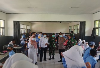 UPT Puskesmas Cilawu Kec. Cilawu Kab. Garut,Pelaksanaan Gerai Vaksin  Presisi  Di SMKN 10 Garut  Tahun 2021 kec cilawu kab garut.