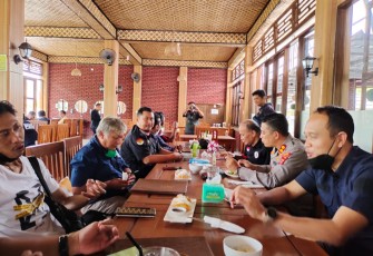 Pererat Silaturahmi, Kapolres Majalengka Ajak Media Pokja Polres Majalengka Makan Siang Bersama