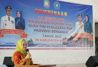 Ketua TP PKK Provinsi Bengkulu Derta Wahyulin