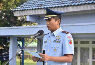 Danlanud pimpin upacara peringatan ke-71 HUT Koopsud yang dilaksanakan di Lanud J.B. Soedirman